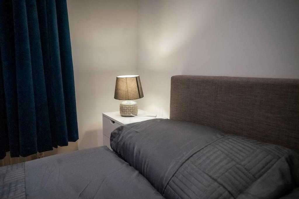 1-Bed Flat In Ocean Village Southampton Eksteriør bilde